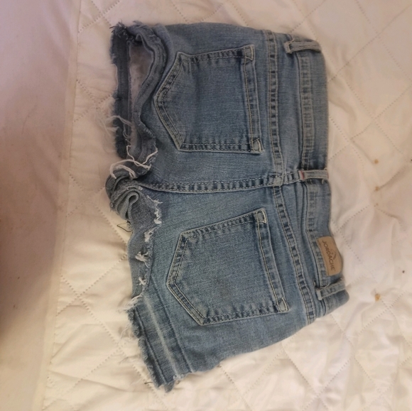 Jean short - Picture 3 of 3
